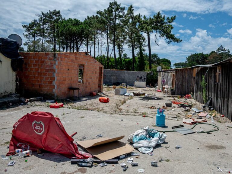 Viana do Castelo inicia demolição do antigo acampamento de Vila Nova de Anha