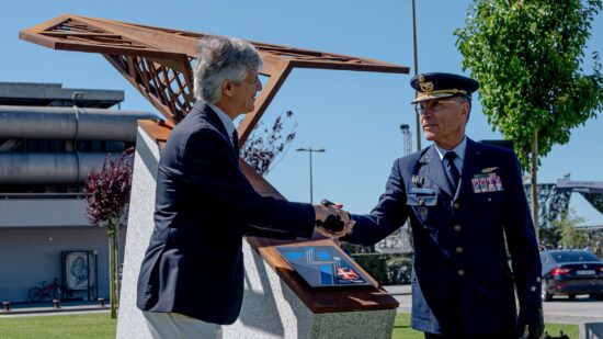74º aniversário da Força Aérea Portuguesa perpetuado com monumento em Viana
