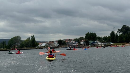 DKC de Viana proporciona dia de canoagem a crianças do Berço