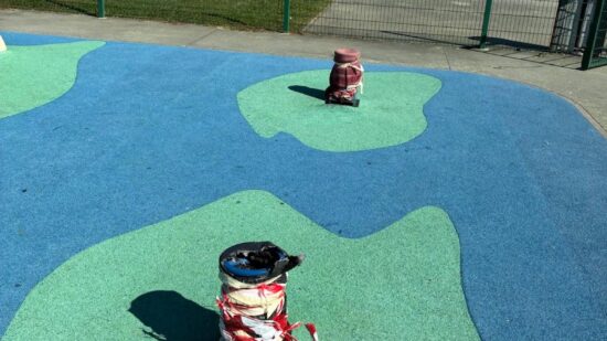 Parques infantis de Viana alvo vandalismo e furtos